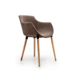 Silla plástica tapizada, con patas fijas en madera