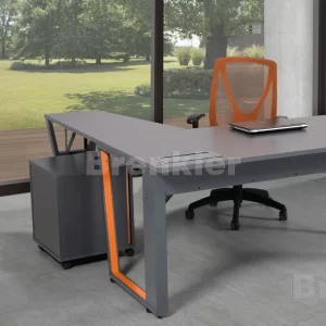 Escritorio X5 metalico color gris con detalles en naranja