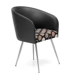 Silla recepcion con patas de madera, asiento y respaldo tapizado