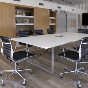 Mesa modo, tapa blanca, base metálica gris