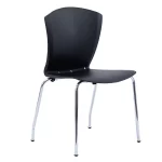 Silla plástica fija, color negro, base cuatro patas cromada